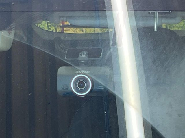 �y�h���C�u���R�[�_�[�z���S�E���S�ȃJ�[���C�t�ɕK�{�̃h���C�u���R�[�_�[�𑕔�!���s���͂������A������^�]�⎖�̂ɑ��������ۂ̏󋵂��f���ŋL�^���A����̃��X�N�ɔ����܂��B