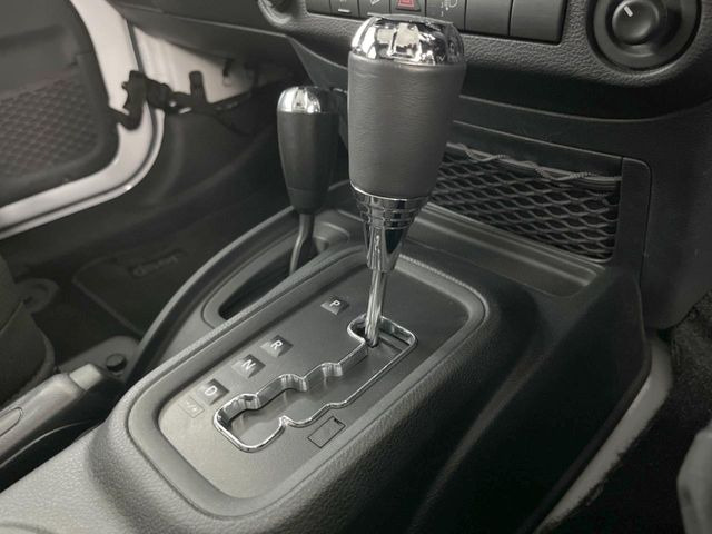 ��MT���[�h�t��AT:�ʏ�͎����ł����Ȃ���ϑ�(�M�A�`�F���W)���h���C�o�[�̑���ɂ���ĈӐ}�I�ɕς�����V�X�e���ł��B����w���i�̃h���C�u�����y���݂��������܂�!