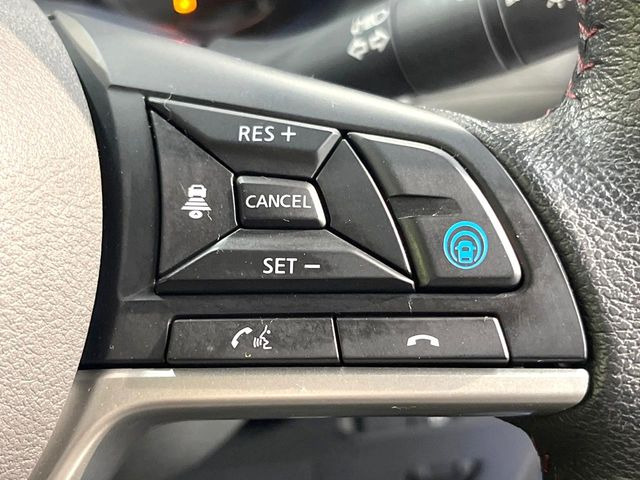 【プロパイロット】高速道路での長距離走行が楽に!!渋滞時と巡回走行のシーンで、アクセル・ブレーキ・ステアリングを自動で制御し、長距離運転の負担を軽減してくれます♪