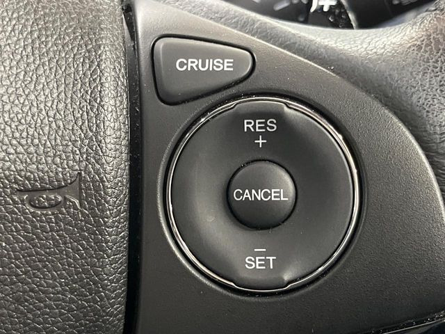 �y�N���[�Y�R���g���[���z�������H�����N���N���s�B�A�N�Z���𗣂��Ă���葬�x�ő��s���ł��A�������^�]���̕��S���y��!�����E�������ȒP�ȃX�C�b�`����Œ����ł��܂��B