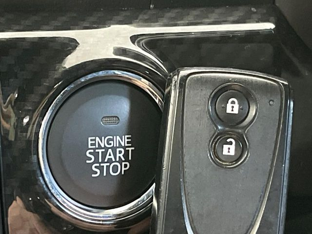 �y�L�[�t���[�V�X�e���z�J�o����|�P�b�g�ɓ��ꂽ�܂܂ł��h�A�̎{���E�������\�ȃX�}�[�g�L�[�𑕔��B�G���W���̃I���E�I�t�����J�M�����o���K�v����������Ƃ��Ă��֗��ł���