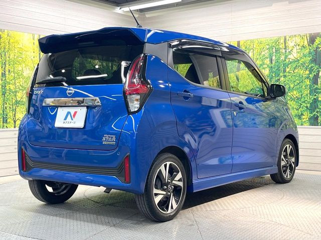 ☆全国のネクステージからお取り寄せが可能※!遠方の店舗に展示してあるクルマが気になる場合も、最寄りの店舗でご覧いただくことが可能です!是非私たちに要望をお聞かせください!※別途費用