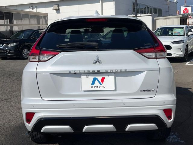 安心の最長10年・走行無制限保証(有償)をご用意。保証内容も充実はもちろん、無料点検&オイル交換や、年中無休の全国・24時間ロードサービスも付帯されておりますのでご安心下さい。