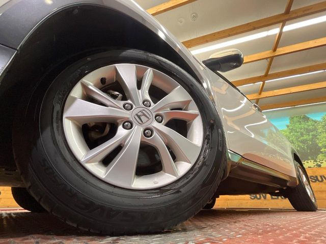 �y����16�C���`�A���~�z�C�[���z�O�ςɃ}�b�`���������A���~�z�C�[���𑕒����Ă���܂��B�e��ЊO�A���~�z�C�[����A�X�^�b�h���X�^�C�����戵�����Ă���܂��B���񂲑��k����������