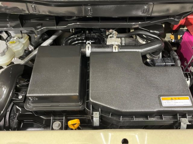 安心の最長10年・走行無制限保証(有償)をご用意。保証内容も充実はもちろん、無料点検&オイル交換や、年中無休の全国・24時間ロードサービスも付帯されておりますのでご安心下さい。