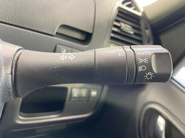 �y�I�[�g���C�g�z����̖��邳�ɉ����Ď����Ńw�b�h���C�g�̓_���E�������ł���@�\�ł�!���C�g�̕t���Y��E�����Y��Ȃǂ������Ȃ�A�J�̓���[���̑��s�����S!�g���l���ʉߎ����֗��ł���