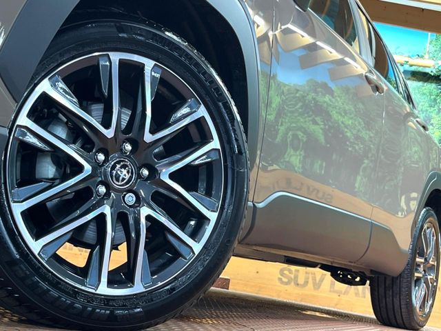 �y����18�C���`�A���~�z�C�[���z�O�ςɃ}�b�`���������A���~�z�C�[���𑕒����Ă���܂��B�e��ЊO�A���~�z�C�[����A�X�^�b�h���X�^�C�����戵�����Ă���܂��B���񂲑��k����������