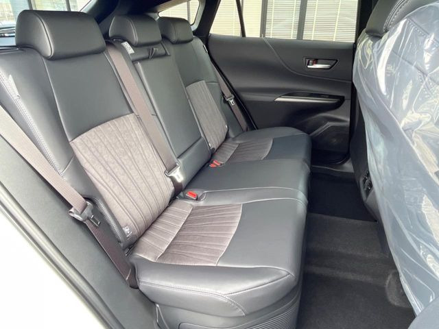 ���i���ȃI���W�i���t���A�}�b�g���I�v�V�����ɂĂ��p�ӂ��Ă���܂��B���D���ȃf�U�C����J���[�����Ԃɍ��킹�đI��ł����������Ƃ��ł��܂���