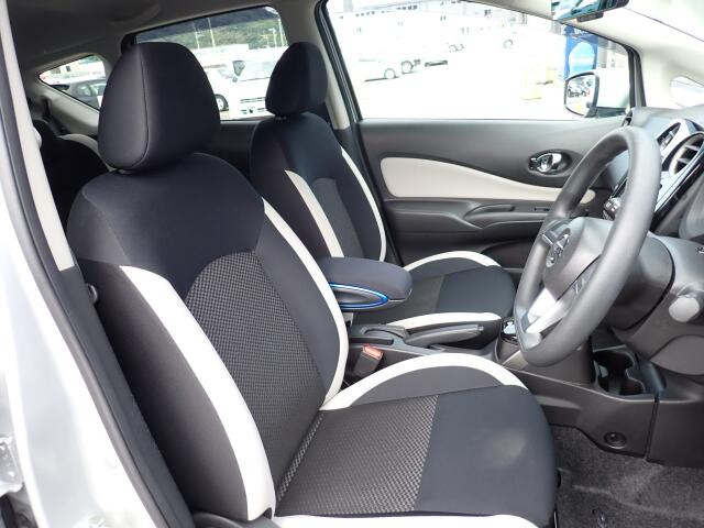 �t�����g�V�[�g�A��ԗǍD�ň��S�ł��B�傫�ȉ�����Ȃ����S�ł�