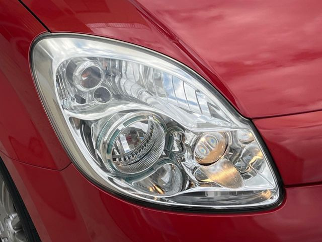 夜間や荒天時により良好な視界で安心な走行をご希望される方には【高輝度LEDヘッドライト】の取付がおすすめ!多くのお客様にご好評いただいております♪