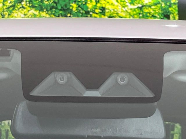 �y�g���^�Z�[�t�e�B�Z���X�z���s���ɑO���̎ԗ�����F�����A�Փ˂������Ȏ��͌x��ƃu���[�L�ŏՓˉ���Ɣ�Q�y�����A�V�X�g�B�����S�Ƀh���C�u�����y���݂��������܂��B