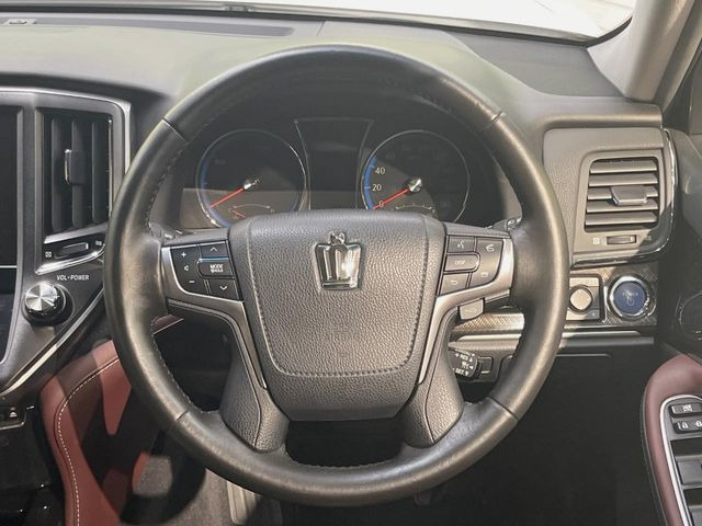 �y�����v�����X�e�A�����O�z�㎿�Ȋv���g�p���邱�ƂŁA��ɂ����������݂ƂĂ��^�]���₷���n���h���ł���