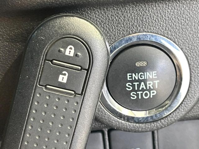 �y�L�[�t���[�V�X�e���z�J�o����|�P�b�g�ɓ��ꂽ�܂܂ł��h�A�̎{���E�������\�ȃX�}�[�g�L�[�𑕔��B�G���W���̃I���E�I�t�����J�M�����o���K�v����������Ƃ��Ă��֗��ł���