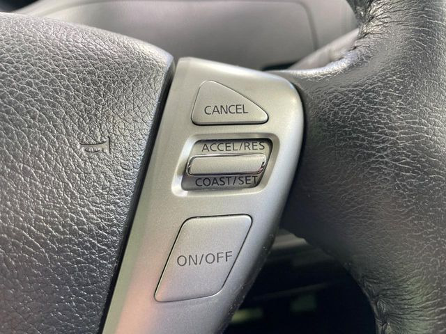 �y�N���[�Y�R���g���[���z�������H�����N���N���s�B�A�N�Z���𗣂��Ă���葬�x�ő��s���ł��A�������^�]���̕��S���y��!�����E�������ȒP�ȃX�C�b�`����Œ����ł��܂��B