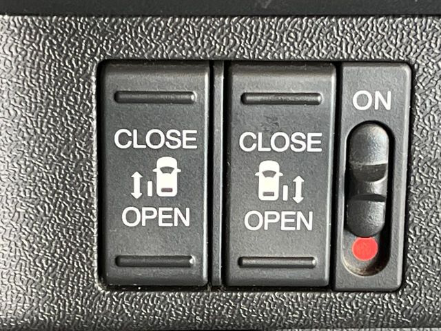 �y�����p���[�X���C�h�h�A�z�X�}�[�g�L�[��^�]�Ȃ̃X�C�b�`�Ō�ȗ����X���C�h�h�A�̊J���\���d��������͂����ăh�A���J����K�v�������A�����Ȃ��q�l�ł��ȒP�ɊJ���߂ł����K�ł���