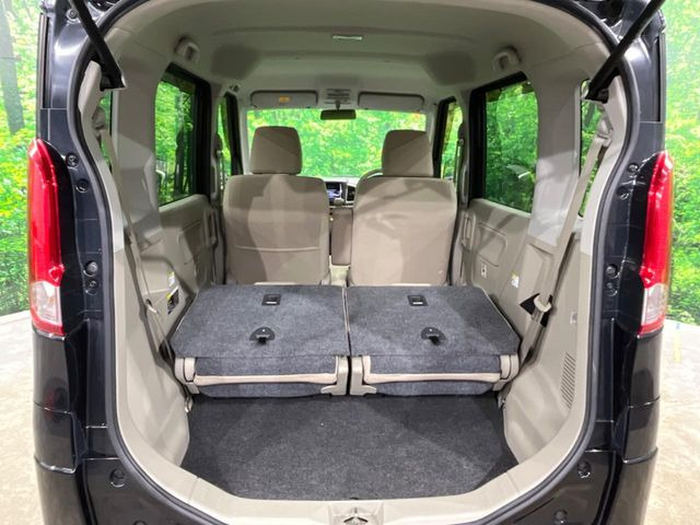普段のお買い物や通勤、送迎等に十分な荷室スペースを確保しております。セカンドシートを倒すと、大きな荷物の積載も可能です♪