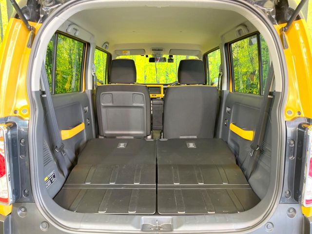 普段のお買い物や通勤、送迎等に十分な荷室スペースを確保しております。セカンドシートを倒すと、大きな荷物の積載も可能です♪