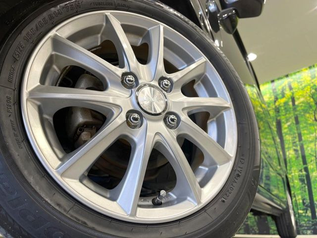 【14インチアルミホイール】外観にマッチしたアルミホイールを装着しております。各種アルミホイールや、スタッドレスタイヤも取扱いしております。是非ご相談ください♪