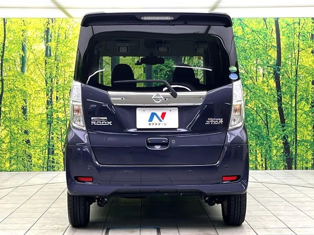 安心の最長10年・走行無制限保証(有償)をご用意。保証内容も充実はもちろん、無料点検&オイル交換や、年中無休の全国・24時間ロードサービスも付帯されておりますのでご安心下さい。