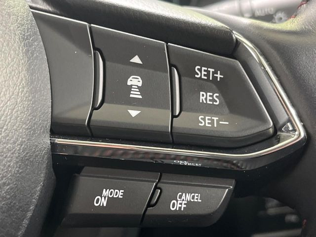 【マツダ・レーダークルーズコントロール】高速道路での長距離走行が楽に!自動で速度を保つクルーズコントロールが、衝突軽減システムと連携し、前方の車両を感知して車間を保つように速度調節してくれます!!