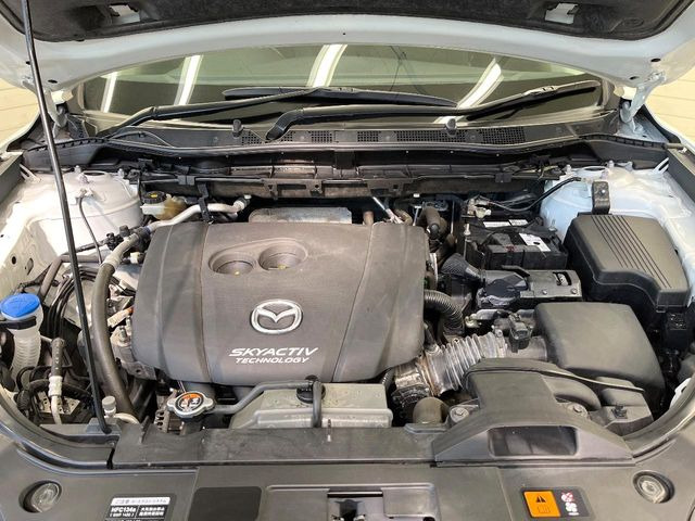 親切・丁寧な専門メカニックスタッフが応対!・車検・点検整備・事故等の修理などアフターサービスも安心。お車のカスタマイズもネクステージのサービススタッフまでご相談ください!下回りがきれいなうちに、防錆加