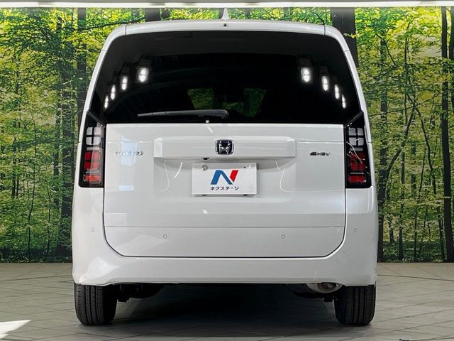 安心の最長10年・走行無制限保証(有償)をご用意。保証内容も充実はもちろん、無料点検&オイル交換や、年中無休の全国・24時間ロードサービスも付帯されておりますのでご安心下さい。