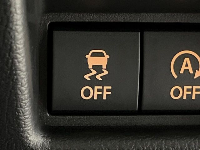 �y������h�~���u�z�ԗ��̉���������m����ƁA�����I�Ɏԗ��̐i�s������ۂ悤�Ɏԗ��𐧌䂵�܂��B�J�̓��ȂǊ���₷���H�ʏ󋵂ł����S�ȉ^�]���\�ł��B