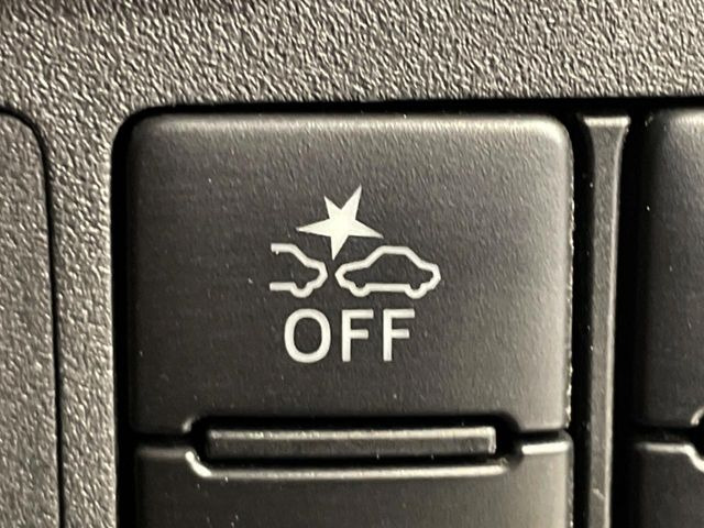 �y�X�}�[�g�A�V�X�g�z���s���ɑO���̎ԗ�����F�����A�Փ˂������Ȏ��͌x��ƃu���[�L�ŏՓˉ���Ɣ�Q�y�����A�V�X�g�B�����S�Ƀh���C�u�����y���݂��������܂��B