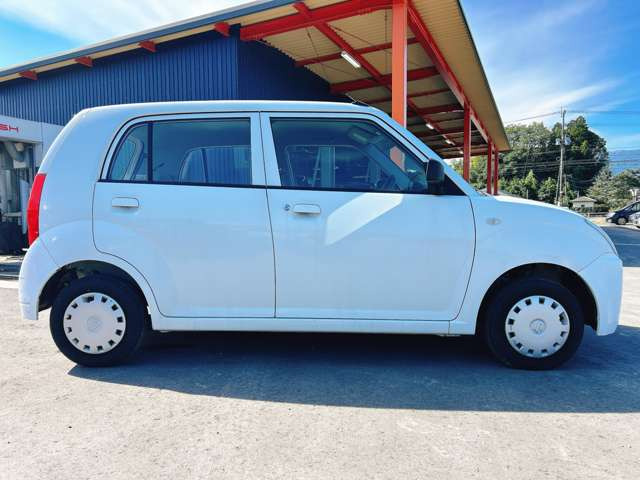 お客様のご予算帯に合わせたお車を常時100台以上取り揃えています!当社のスタッフがお客様のお車選びをしっかりサポートしご提案させていただきます!