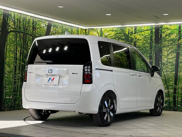 ☆全国のネクステージからお取り寄せが可能※!遠方の店舗に展示してあるクルマが気になる場合も、最寄りの店舗でご覧いただくことが可能です!是非私たちに要望をお聞かせください!※別途費用