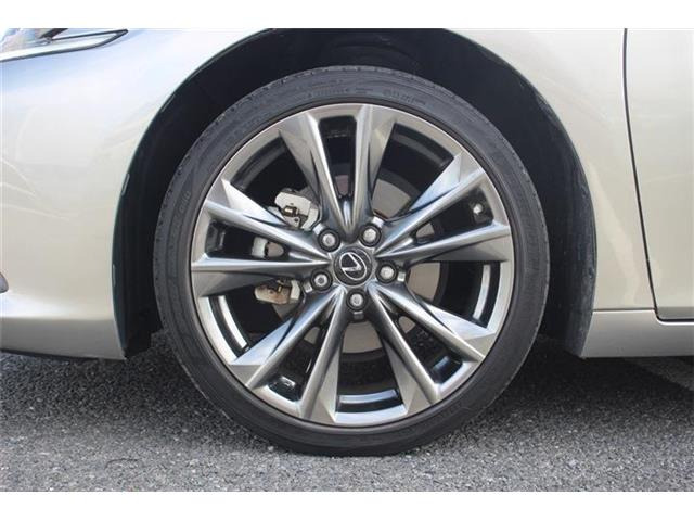 ���Ǝҗl�ւ̔̔��͂��f�肳���Ă��������܂��B �Ԍ������ԗ��̏ꍇ�́A�Ԍ����擾�������x�������z�ŕ\�����Ă���܂��B