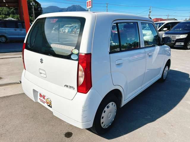 お客様のご予算帯に合わせたお車を常時100台以上取り揃えています!当社のスタッフがお客様のお車選びをしっかりサポートしご提案させていただきます!