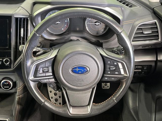 �y�����v�����X�e�A�����O�z�㎿�Ȋv���g�p���邱�ƂŁA��ɂ����������݂ƂĂ��^�]���₷���n���h���ł���