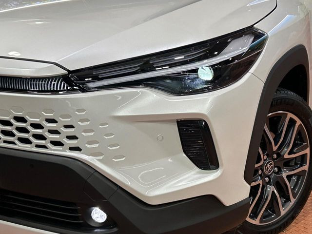 �yLED�w�b�h���C�g�z���V����ԑ��s�����ǍD�Ȏ��E���m�ۂ����S���ĉ^�]�ł��鍂�P�xLED�w�b�h���C�g�𑕔�!�_�����x�������A����d�͂��}�����Ă��܂��B