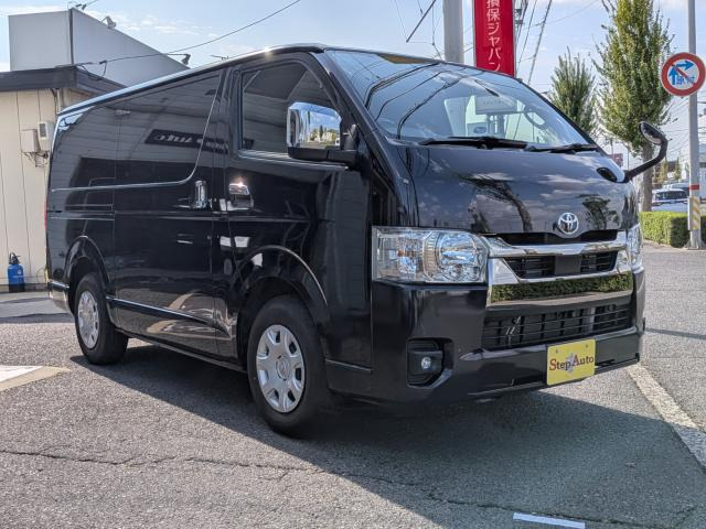 ハイエースバン