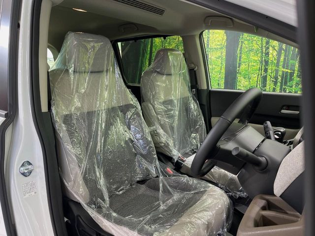 もちろん車内はキレイです♪よりクリーンな状態をキープしたいお客様には『ナノゾーンコート』がおすすめ!新型コロナウイルス対策や、除菌・消臭に効果を発揮し多くの方にご好評いただいております。