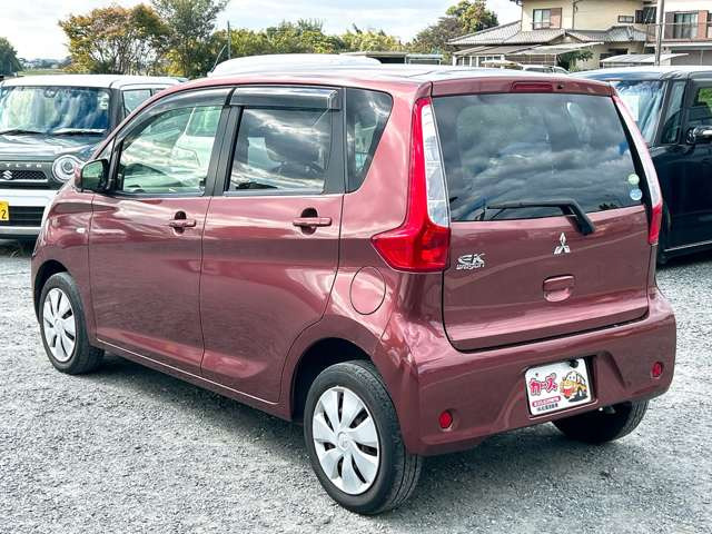 ���X�ł͌y�����Ԃ��畁�ʎԂ܂ŕ��L���I�[�����[�J�[�̎Ԏ�E�F�E�O���[�h��L�x�ɑ����Ă���܂��B