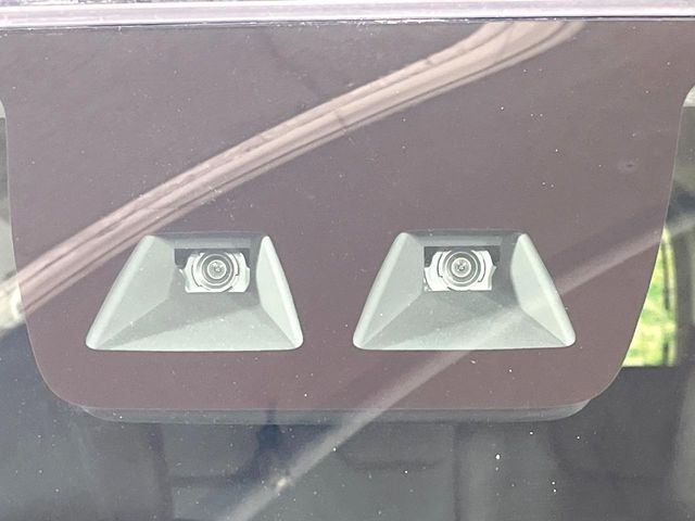 �y�g���^�Z�[�t�e�B�Z���X�z���s���ɑO���̎ԗ�����F�����A�Փ˂������Ȏ��͌x��ƃu���[�L�ŏՓˉ���Ɣ�Q�y�����A�V�X�g�B�����S�Ƀh���C�u�����y���݂��������܂��B