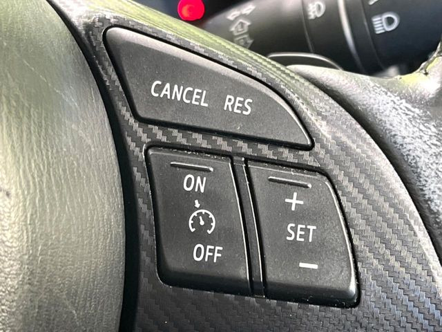 �y�N���[�Y�R���g���[���z�������H�����N���N���s�B�A�N�Z���𗣂��Ă���葬�x�ő��s���ł��A�������^�]���̕��S���y��!�����E�������ȒP�ȃX�C�b�`����Œ����ł��܂��B