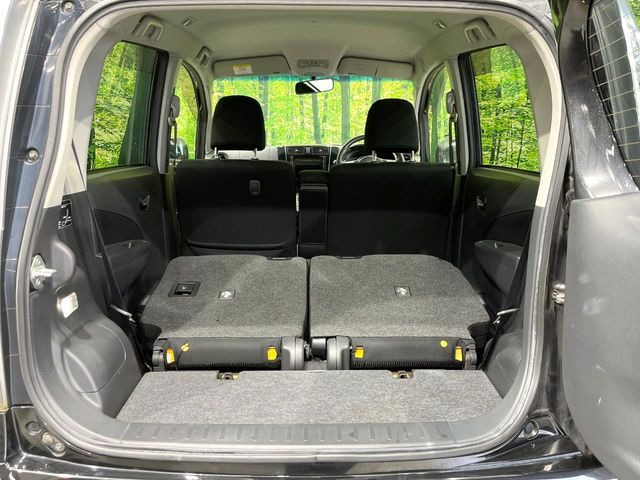 ���i�̂���������ʋ΁A���}���ɏ\���ȉ׎��X�y�[�X���m�ۂ��Ă���܂��B�Z�J���h�V�[�g��|���ƁA�傫�ȉו��̐ύڂ��\�ł���