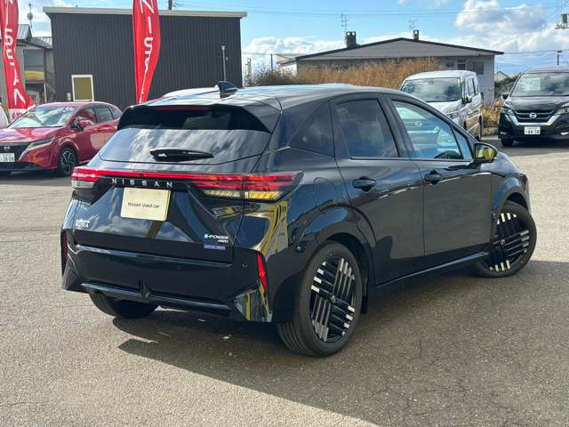 ノートオーラ1.2 G FOUR レザーエディション 4WD