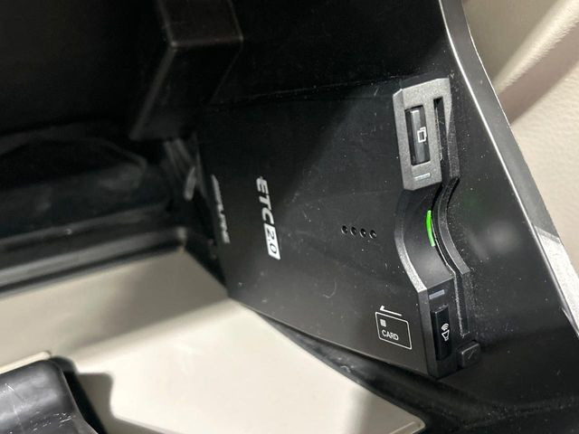 【ETC】高速道路の料金所をストレスなく通過!話題のスポットやサービスエリアに多い「スマートIC」利用時は必須のアイテムです。当店でセットアップを実施、ご納車当日からすぐにご利用いただけます!