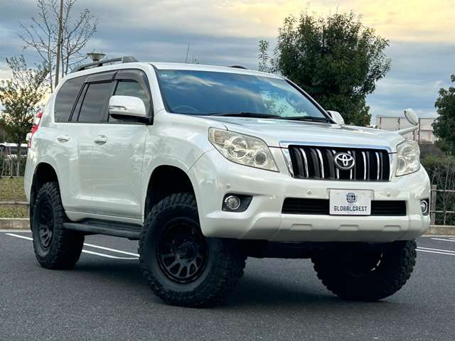 全国ご納車大歓迎です。北海道から沖縄まで個人様・法人様、ご納車実績ございます。遠方様向けの充実したアフターサービスもご好評を頂いております。御用命をお待ちしております。