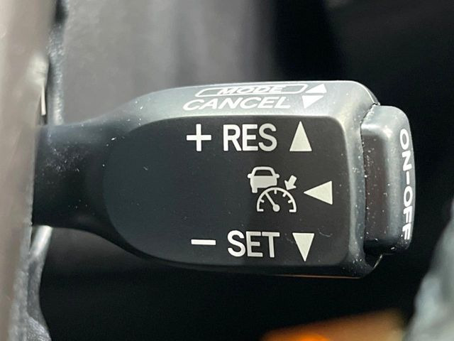 �y�N���[�Y�R���g���[���z�������H�����N���N���s�B�A�N�Z���𗣂��Ă���葬�x�ő��s���ł��A�������^�]���̕��S���y��!�����E�������ȒP�ȃX�C�b�`����Œ����ł��܂��B