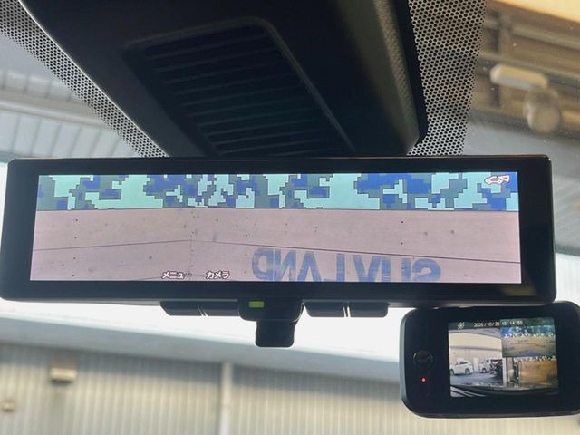 �y�C���e���W�F���g���[���~���[�z��Ȃ̑傫�ȉו��⓯��҂Ō�����m�F���Â炢���ł����S!�J�������B�e�����ԗ�����̉f�������[���~���[���ɕ\���B�N���A�Ȏ��E�ŏ󋵂̊m�F���\�ł�!