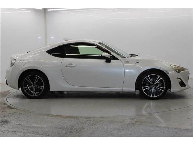 ���Ǝҗl�ւ̔̔��͂��f�肳���Ă��������܂��B �Ԍ������ԗ��̏ꍇ�́A�Ԍ����擾�������x�������z�ŕ\�����Ă���܂��B