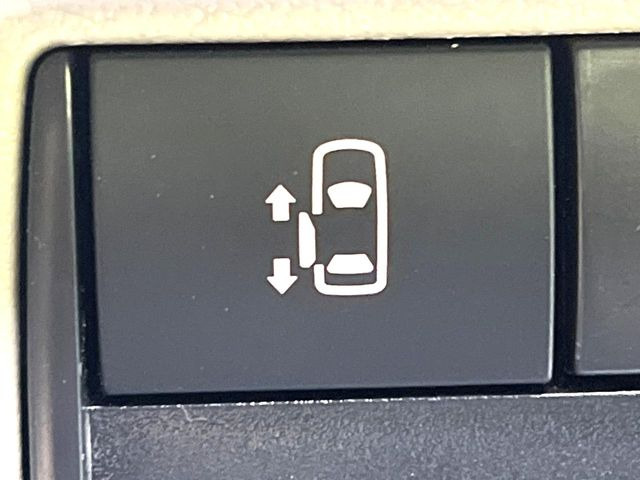 �y�p���[�X���C�h�h�A�z�X�}�[�g�L�[��^�]�Ȃ̃X�C�b�`�ŃX���C�h�h�A�̊J���\���d��������͂����ăh�A���J����K�v�������A���������q�l�ł��A�d���ו��������Ă��鎞�����N�ɊJ���߂ł��܂���