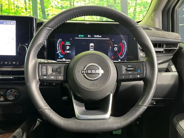 �y�����v�����X�e�A�����O�z�㎿�Ȋv���g�p���邱�ƂŁA��ɂ����������݂ƂĂ��^�]���₷���n���h���ł���