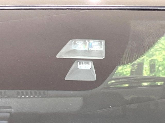 �y�X�}�[�g�V�e�B�u���[�L�T�|�[�g�z�ᑬ���s���ɑO���̎ԗ�����F�����A�Փ˂������Ȏ��͌x��ƃu���[�L�ŏՓˉ���Ɣ�Q�y�����A�V�X�g�B�����S�Ƀh���C�u�����y���݂��������܂��B