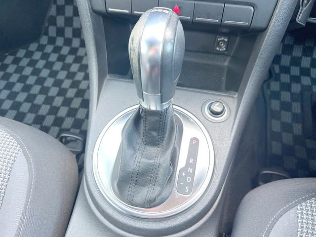 ●MTモード付きAT:通常は自動でおこなわれる変速(ギアチェンジ)をドライバーの操作によって意図的に変えられるシステムです。より一層普段のドライブをお楽しみいただけます!